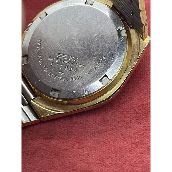 Vintage Seiko 7009- 8079 Watch 17 Jewels Automatic Day Date Running Gold Tone - Picture 10 of 11
